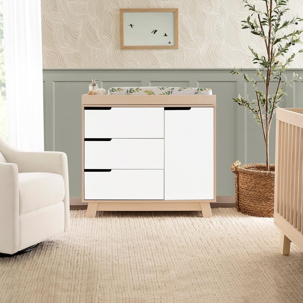 babyletto-hudson-3-drawer-changer-dresser-with-removable-changing-tray-in-washed-natural-and-white-greenguard-gold-certified-03-5d90785b050d785102b4aa84f58414ab.jpg