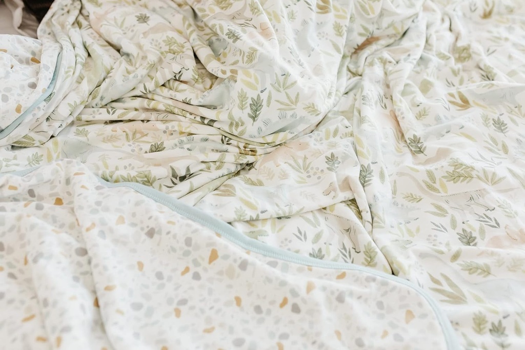 copper-pearl-jumbo-3-layer-baby-blanket-soft-baby-quilts-for-boys-and-girls-breathable-cozy-toddler-blanket-baby-quilt-for-newborns-46x46-premium-polyester-rayon-rex-05-eba3640f4825ff57affce8faa9463d31.jpg