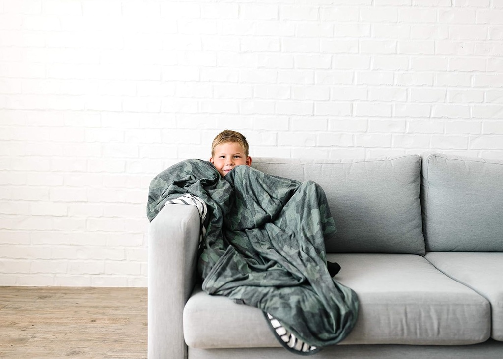 copper-pearl-jumbo-3-layer-baby-blanket-soft-baby-quilts-for-boys-and-girls-breathable-cozy-toddler-blanket-baby-quilt-for-newborns-46x46-premium-polyester-rayon-hunter-06-20480db8c79ef2fa43d838e9b59fe712.jpg