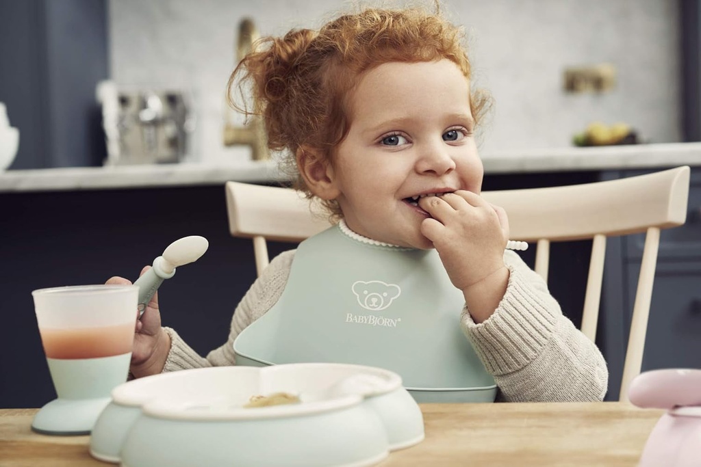 babybjorn-baby-dinner-set-5-pcs-powder-green-10-fe6ef792d8de592692e3e4f12195a637.jpg