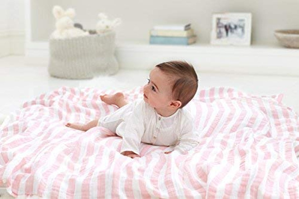 aden-anais-swaddle-blanket-boutique-muslin-blankets-for-girls-boys-baby-receiving-swaddles-ideal-newborn-infant-swaddling-set-perfect-shower-gifts-4-pack-heart-breaker-03-b36dee9f626bca5416a67c18503191cb.jpg