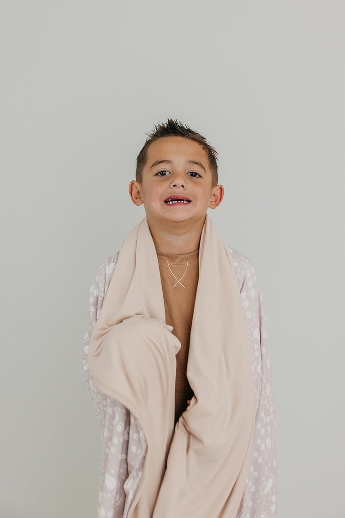 copper-pearl-jumbo-3-layer-baby-blanket-soft-baby-quilts-for-boys-and-girls-breathable-cozy-toddler-blanket-baby-quilt-for-newborns-46x46-premium-polyester-rayon-tracker-06-f1ac9925fc09c6294535ca0cbd2d8a64.jpg