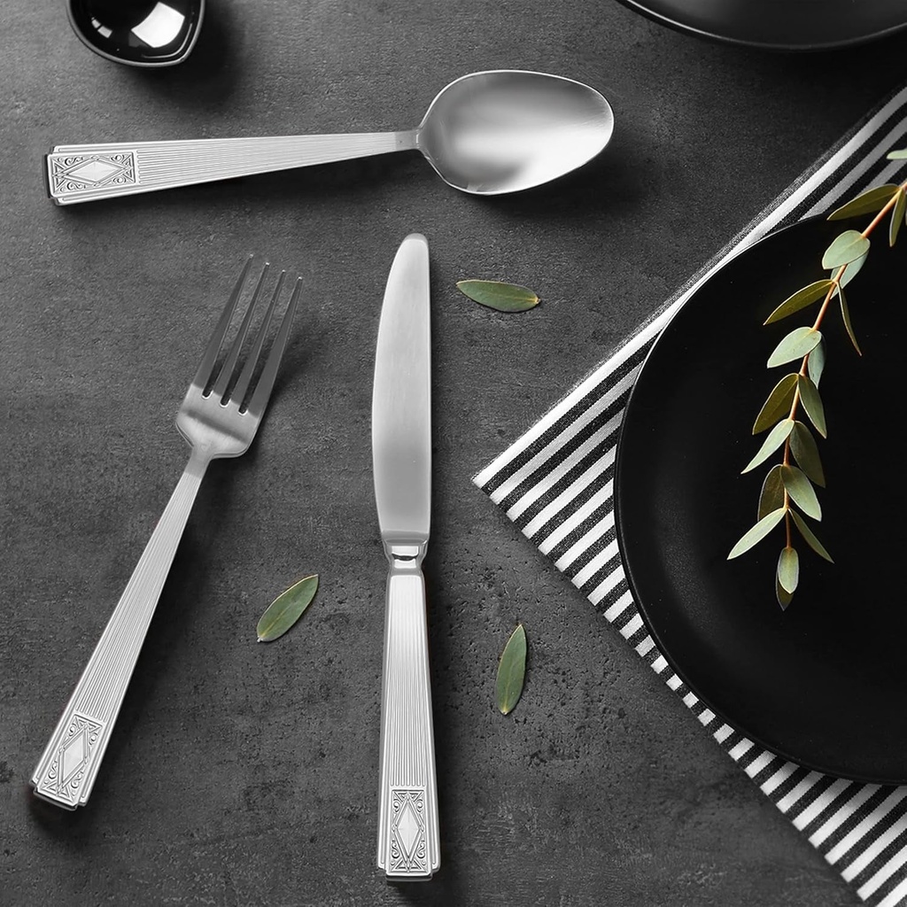 hampton-forge-cabriole-18-10-5pc-place-setting-1-00-lb-metallic-03-c24c5c5800a15742ed1c65014fe6addf.jpg