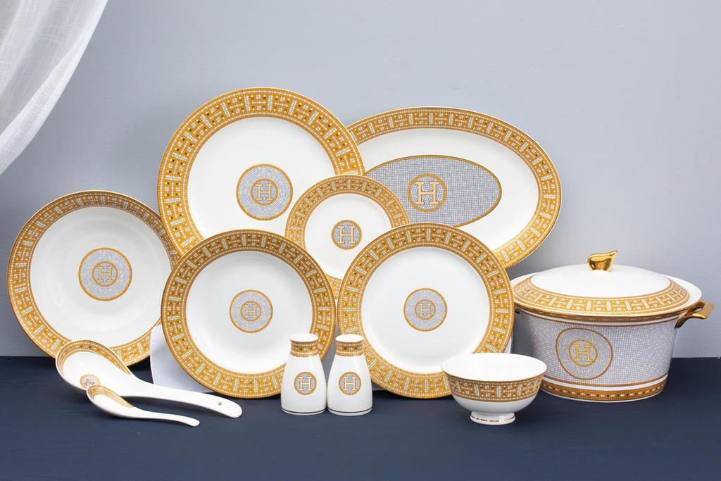 royalty-porcelain-44-piece-dinnerware-gorgeous-set-for-6-mosaic-design-with-gold-detailing-dining-plates-bowls-tureen-and-serving-pieces-for-everyday-dishes-or-formal-occasion-05-397d0d45f228ddbe74cb563a23b4397e.jpg