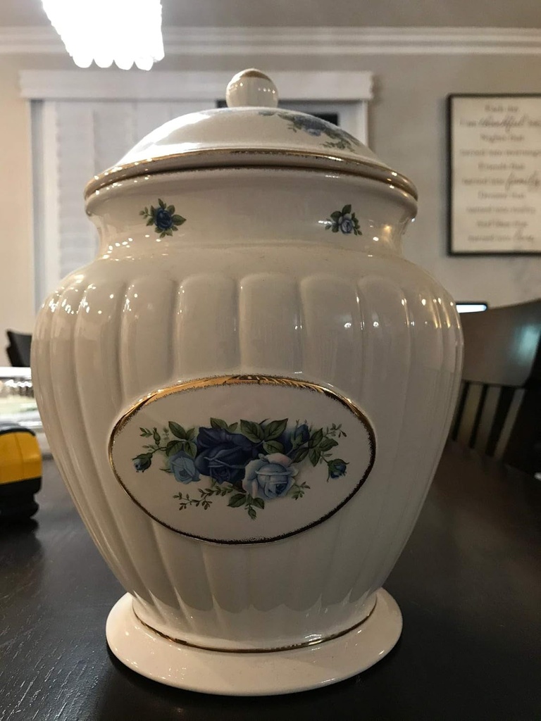 royal-albert-moonlight-rose-fluted-cookie-jar-02-f47265cf5fc0217273fe55853861ea6e.jpg