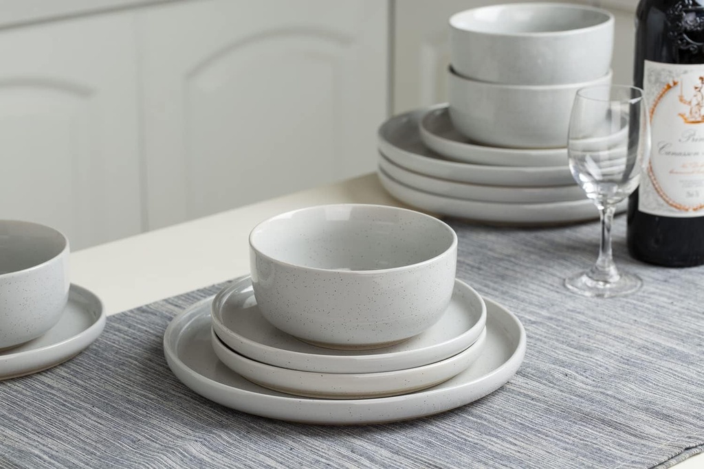 famiware-milkyway-plates-and-bowls-set-12-pieces-dinnerware-sets-dishes-set-for-4-light-gray-03-b3b7f1d98a9945a33d763a2acc7ccbcf.jpg