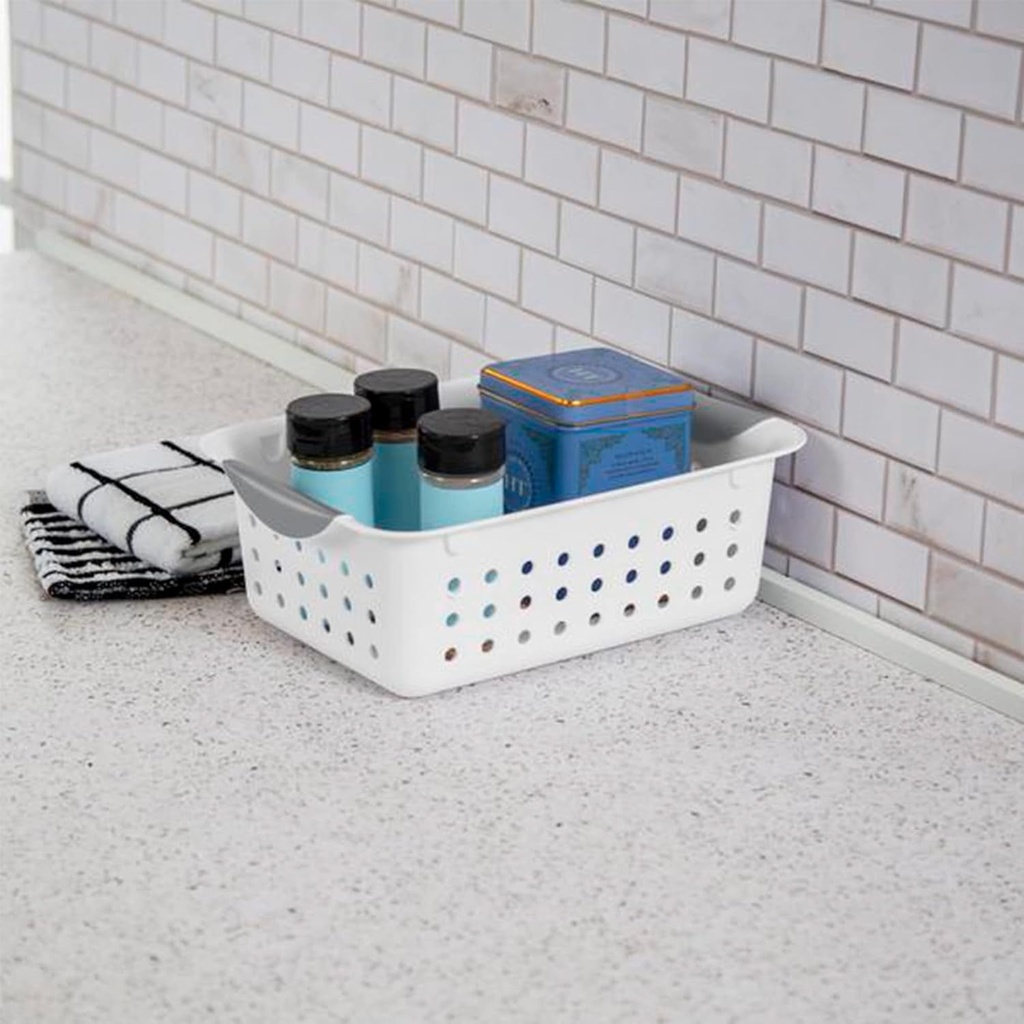 sterilite-medium-plastic-storage-container-12-pack-and-small-plastic-storage-container-12-pack-09-e5faf60fb1e42576ebf881ffb6dc592f.jpg