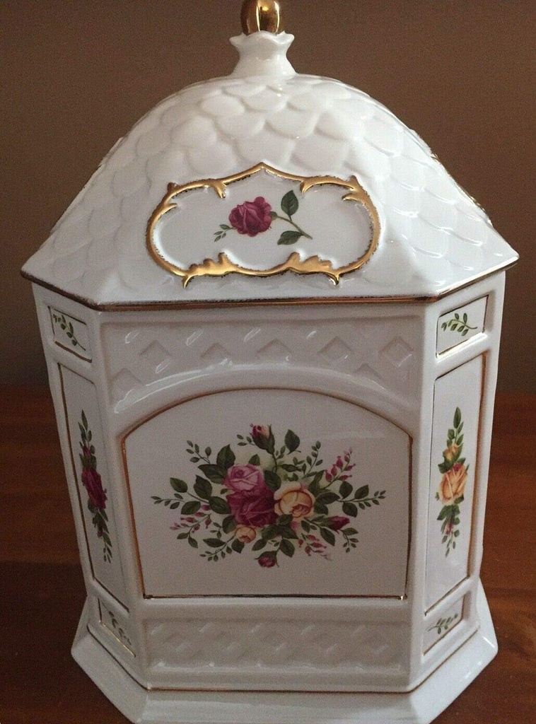 royal-albert-old-country-rose-gazebo-cookie-jar-02-e333848554a94f9e8e304ded389b2a56.jpg
