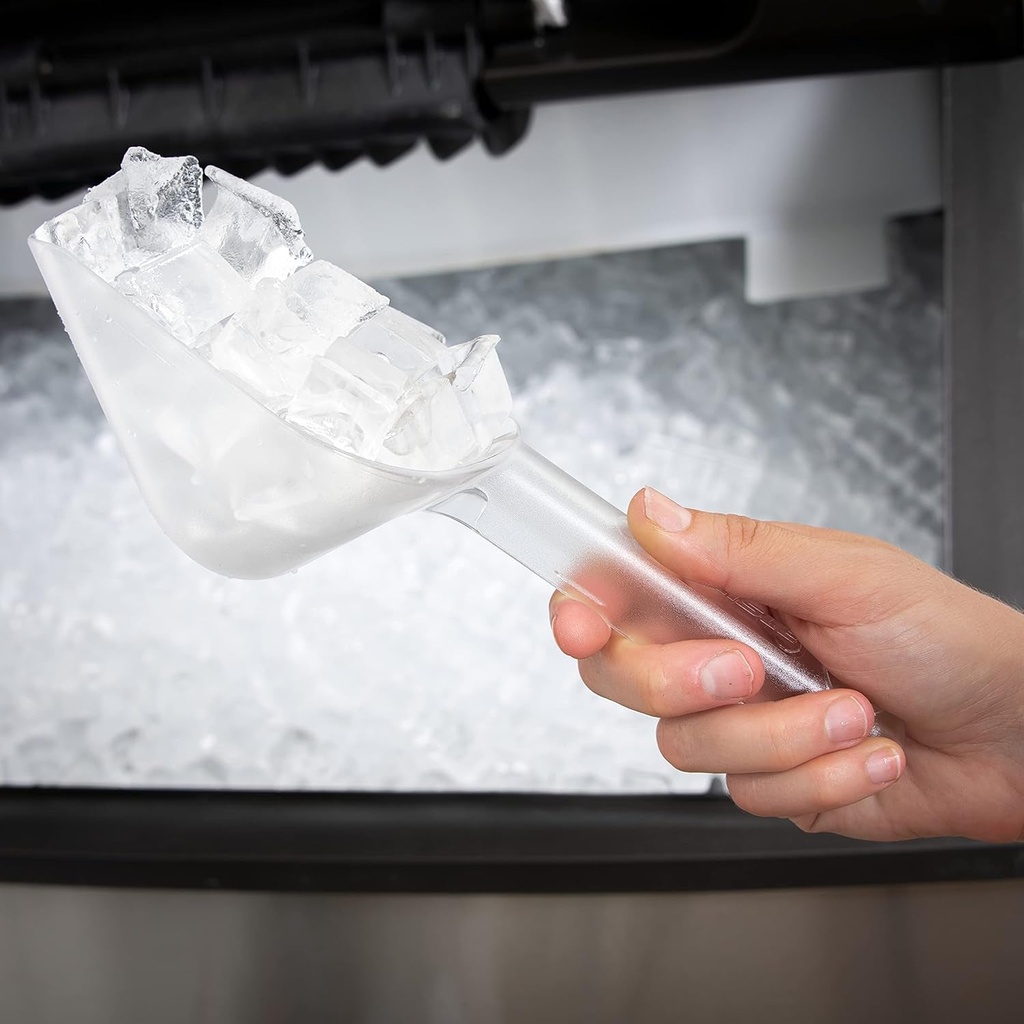 carlisle-foodservice-products-cfs-430607-polycarbonate-scoop-6-oz-capacity-clear-case-of-12-05-d29e928945135f5f742b7bfce5de8ddf.jpg