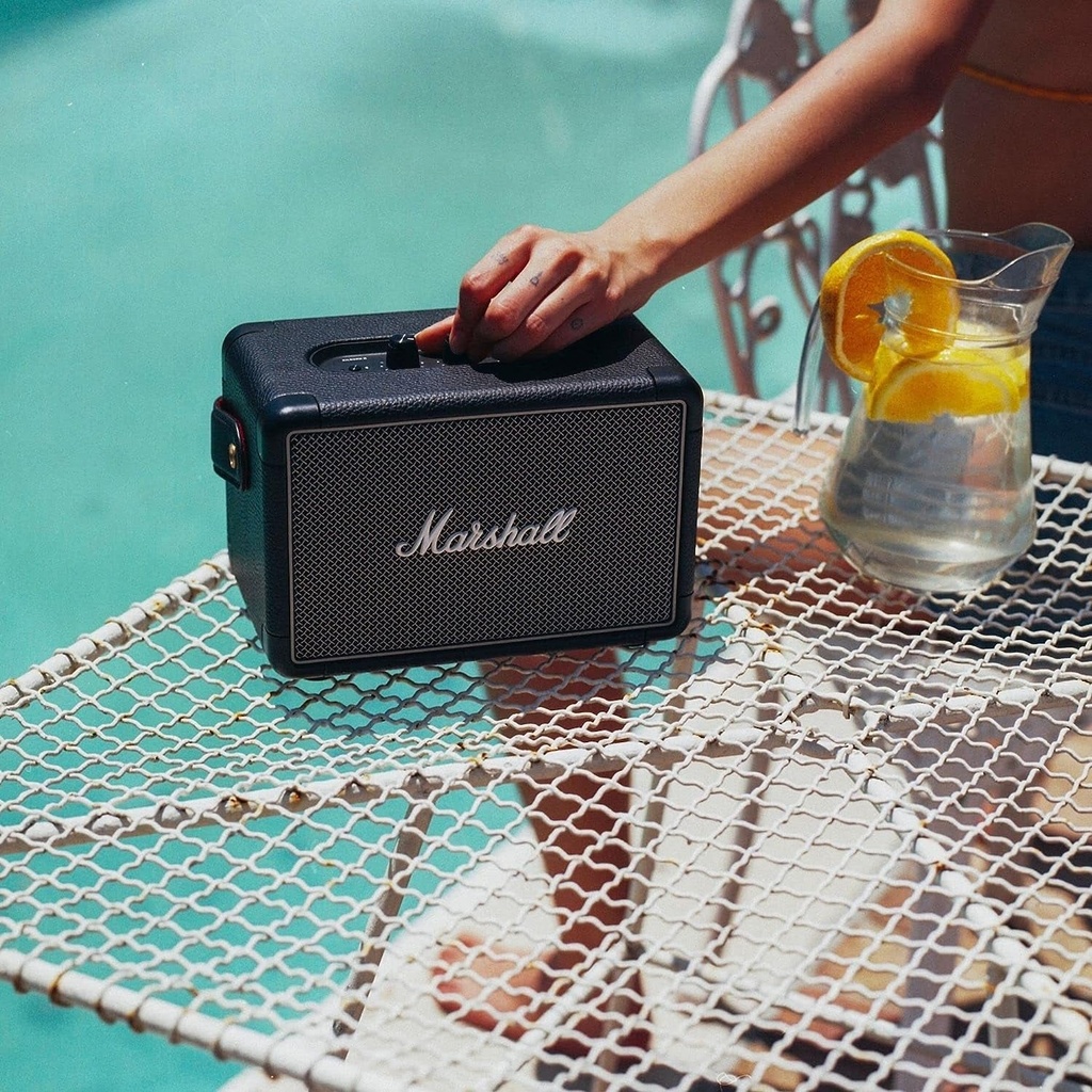 marshall-kilburn-ii-portable-bluetooth-speaker-black-06-5d2aacda0aa747732b5004f800cc7bb4.jpg