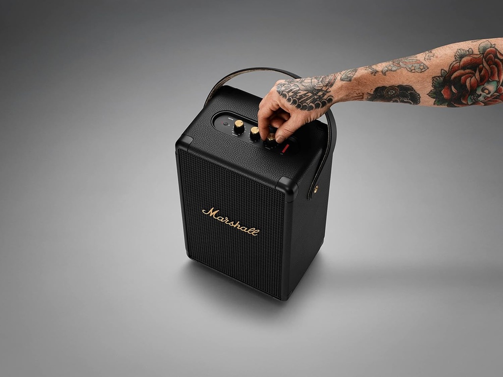 marshall-tufton-portable-bluetooth-speaker-black-brass-06-2fa5621e6385fcaa41ff2a65585f3b4e.jpg