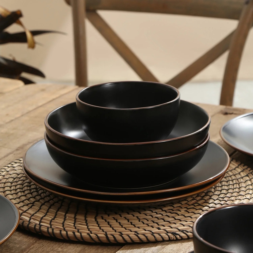 stone-lain-brasa-16-piece-dinnerware-set-stoneware-black-03-1ae175657eec1bb547519cc4728a5906.jpg