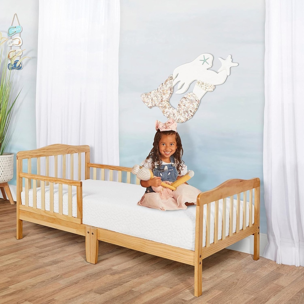dream-on-me-classic-design-toddler-bed-in-natural-greenguard-gold-certified-02-8977f31887ed42f6e3b19b24002ec02b.jpg