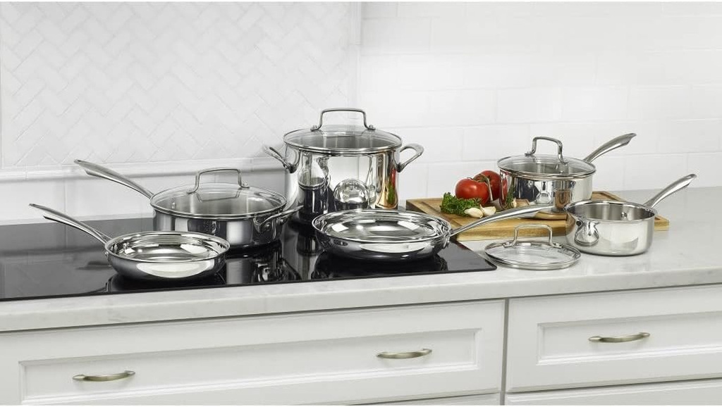 cuisinart-classic-pots-pans-set-10-pcs-cookware-set-with-saucepans-saute-pan-05-62bf6ac733eeb70ada23e5c9312cb496.jpg