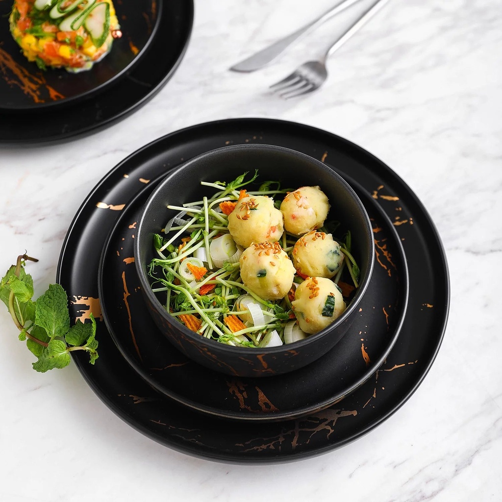 stone-lain-zora-16-piece-dinnerware-set-porcelain-black-04-c7b6efa0def3260f2cd806fad48d7ebd.jpg