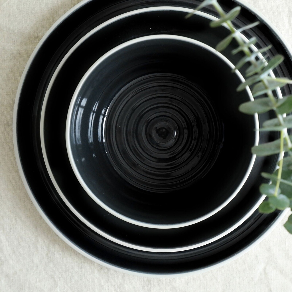 stone-lain-elica-12-piece-dinnerware-set-stoneware-black-and-beige-03-c1074de471ca8dc95749c7a6c0ab4c79.jpg