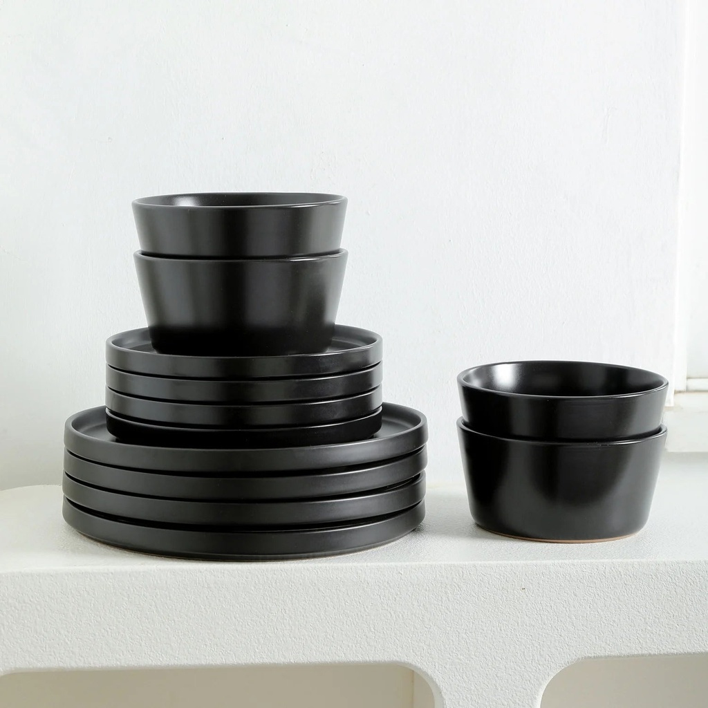 stone-lain-celina-16-piece-dinnerware-set-stoneware-black-matte-03-9d73e93aede555bc81d3a8f1c9accd1c.jpg