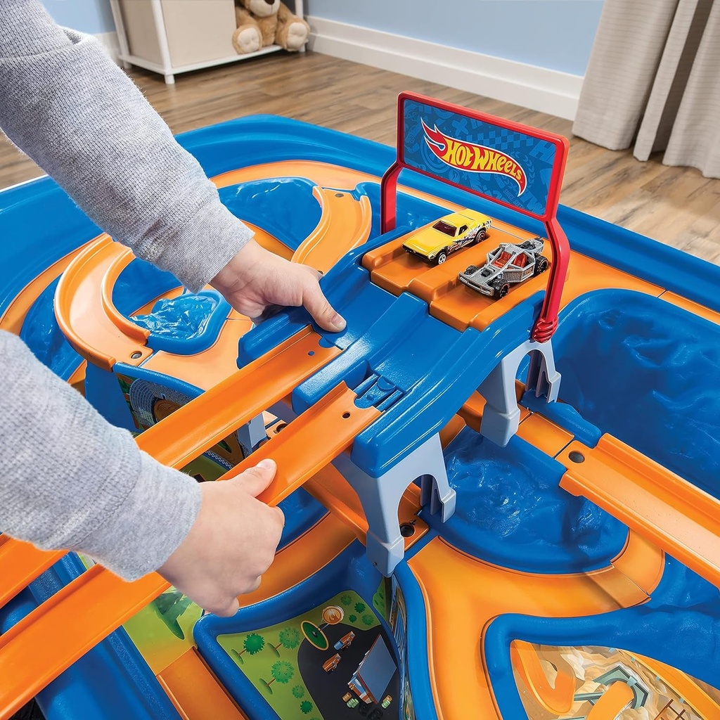 step2-hot-wheels-car-track-play-table-07-10df47e8bd661a5772e777ff5b97dd2b.jpg