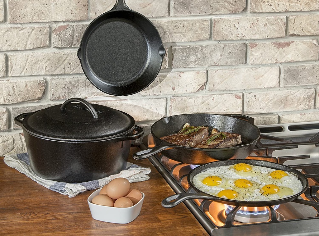 lodge-l6spa41-essential-pan-set-7-piece-black-04-db855e68b6aa1c69fce26752e9e358cf.jpg