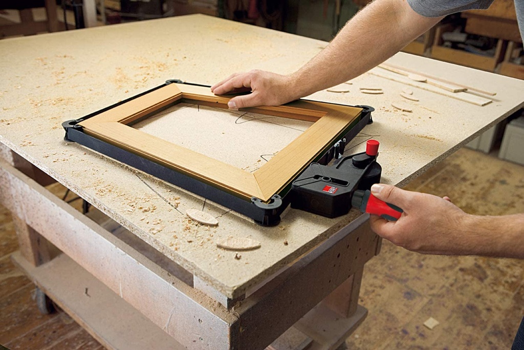 bessey-vas-23-2k-variable-angle-strap-clamp-with-2k-composite-handle-23-black-05-02d6a48961b62385a599f170e1d177a0.jpg