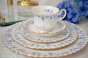 ROYAL ALBERT MEMORY LANE 20 PIECE DINNER SET(FIRST QUALITY, 1962 -MADE in UK)