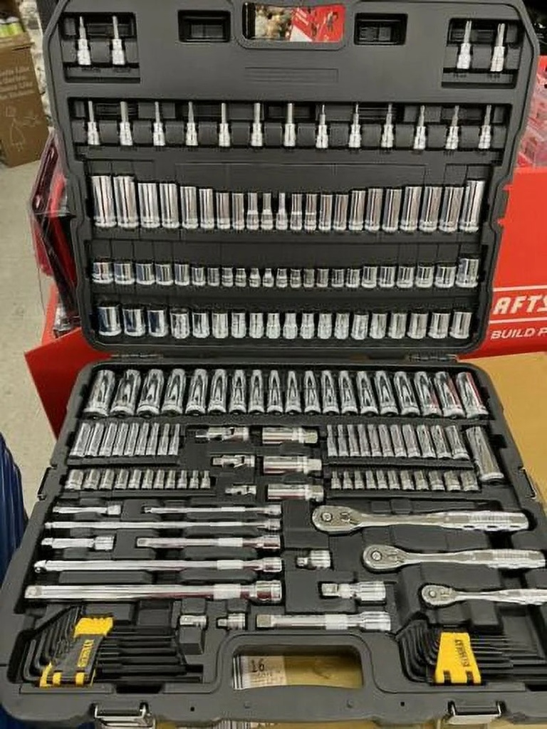 DEWALT DWMT75049 192-Piece Mechanics Tool Set (SAE & Metric)